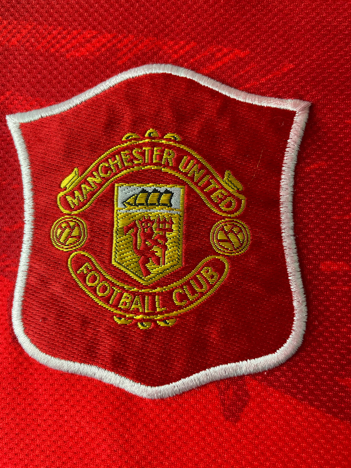 Manchester United 1994/95 Home Shirt – Eric Cantona #7 – Size M – Vintage Umbro Football Jersey