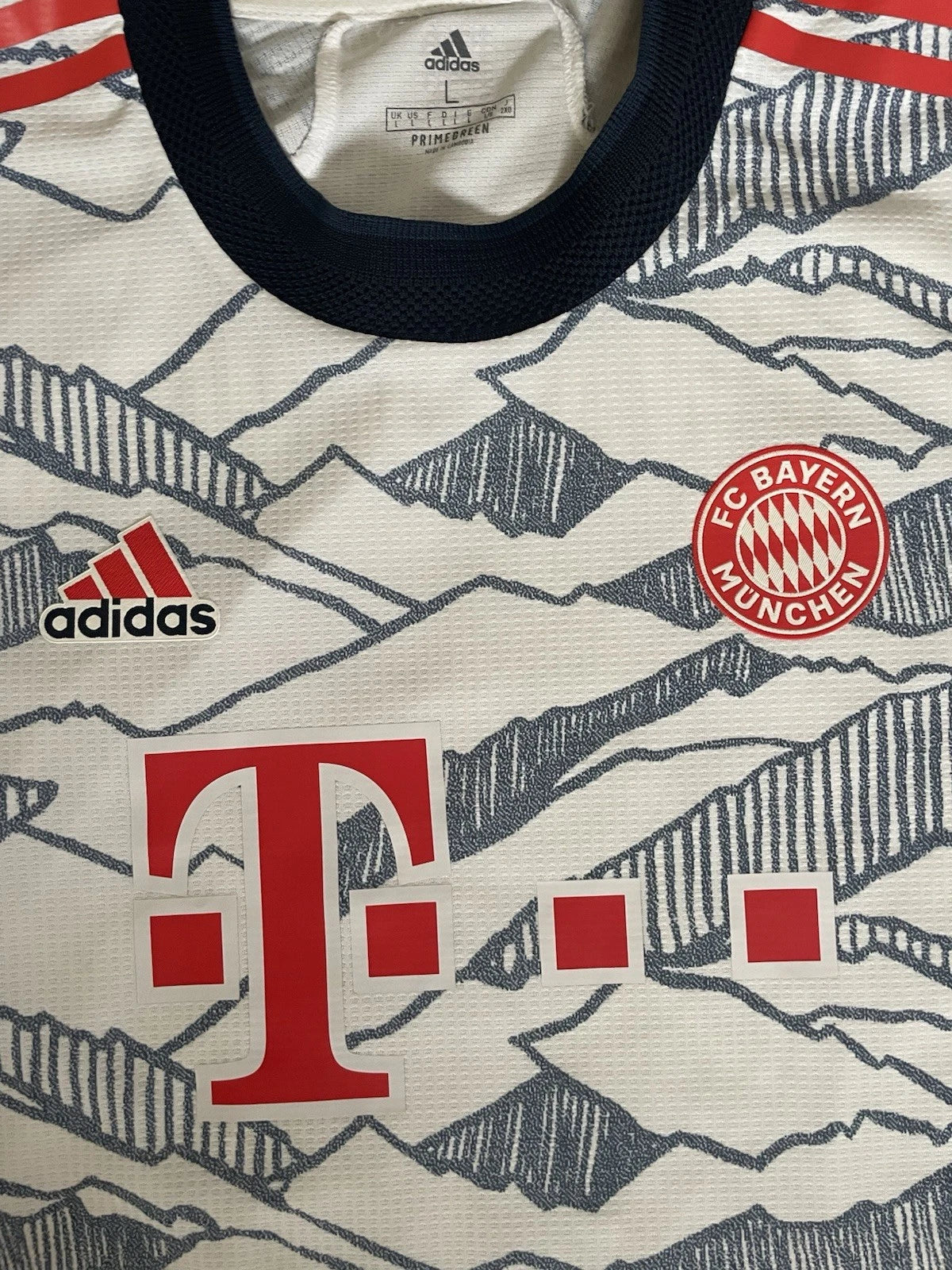 Bayern Munich 2021/22 OrginalThird Medium Lewandowski 9 HEAT.RDY