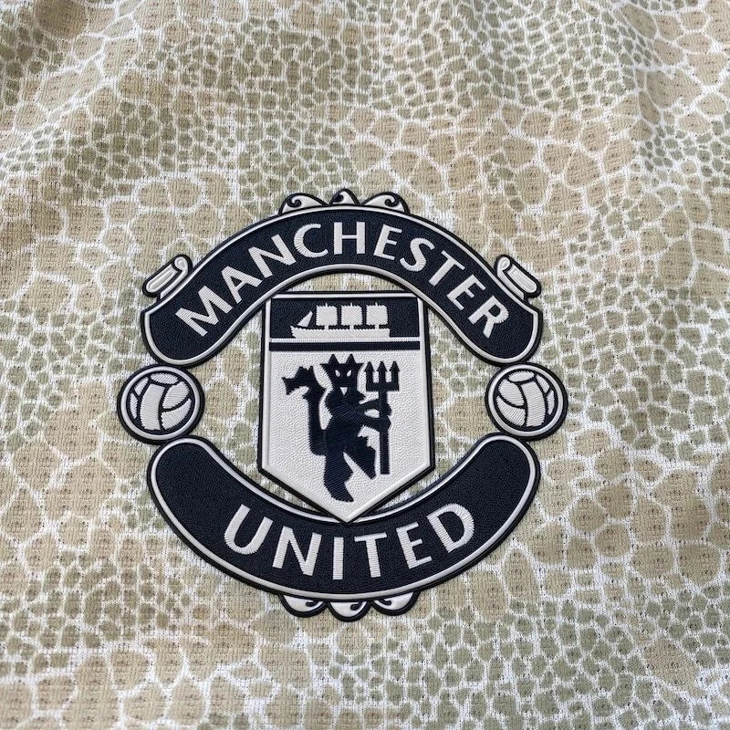 Men’s Orginal Adidas Manchester United 19/20 Away Shirt SIZE 8 L kitroom Player spec