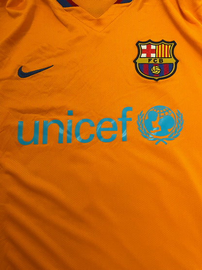 2006-08 Barcelona Away Shirt Messi