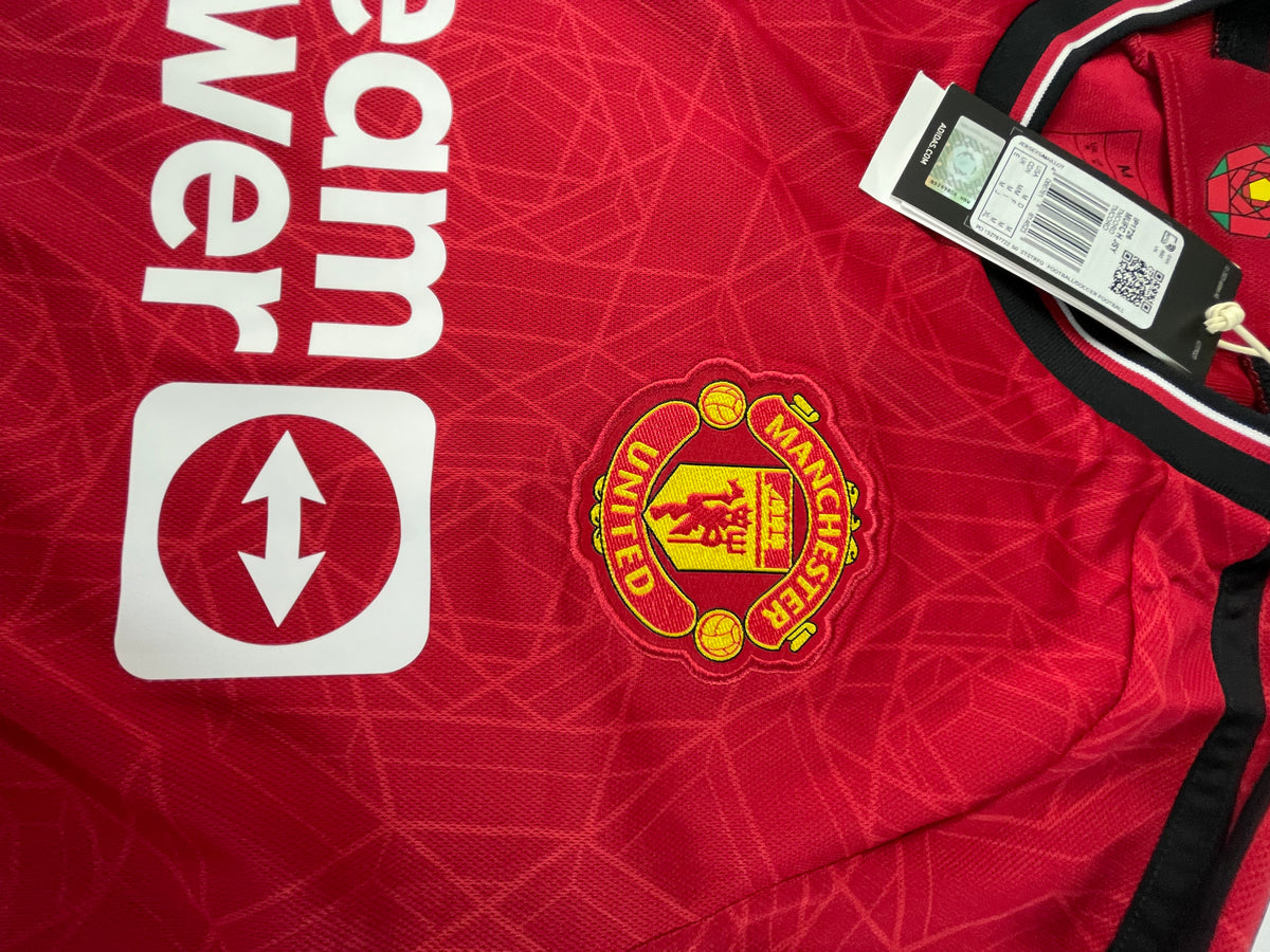 Manchester United   23 /24Shirt Home Football Top - Fernandes 8 - New Size M