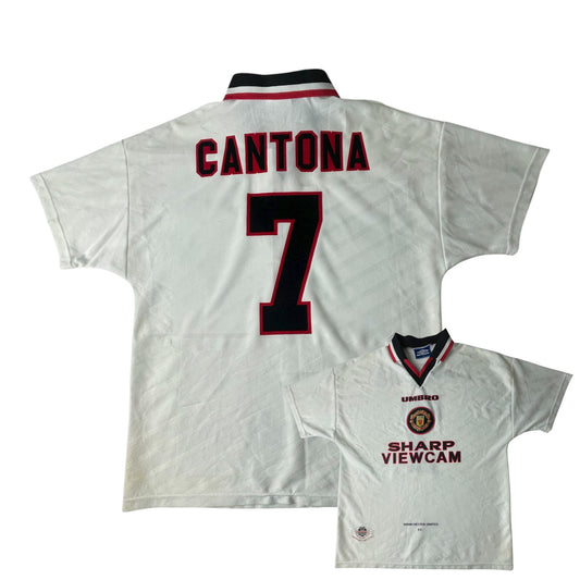 Manchester United 1996/97 Away Shirt – Eric Cantona #7 – Size M – Vintage Umbro Football Jersey