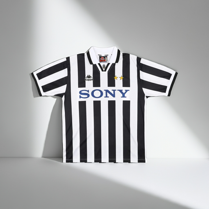 1995-97 Juventus Home Shirt